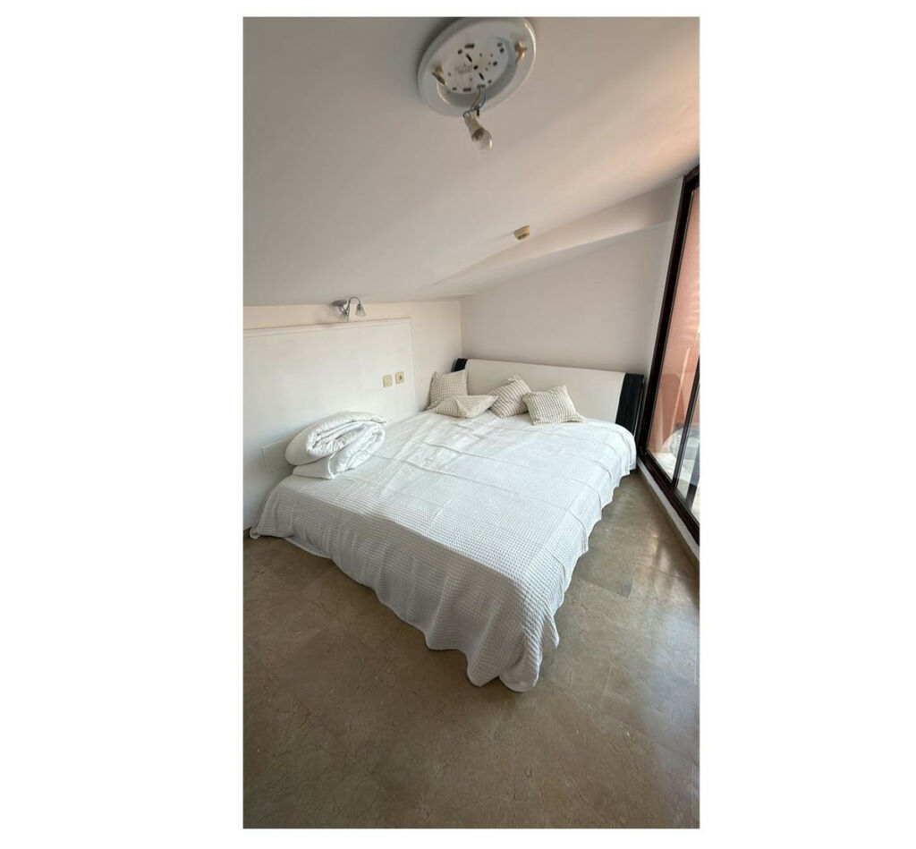 Penthouse Manilva Málaga - image 9
