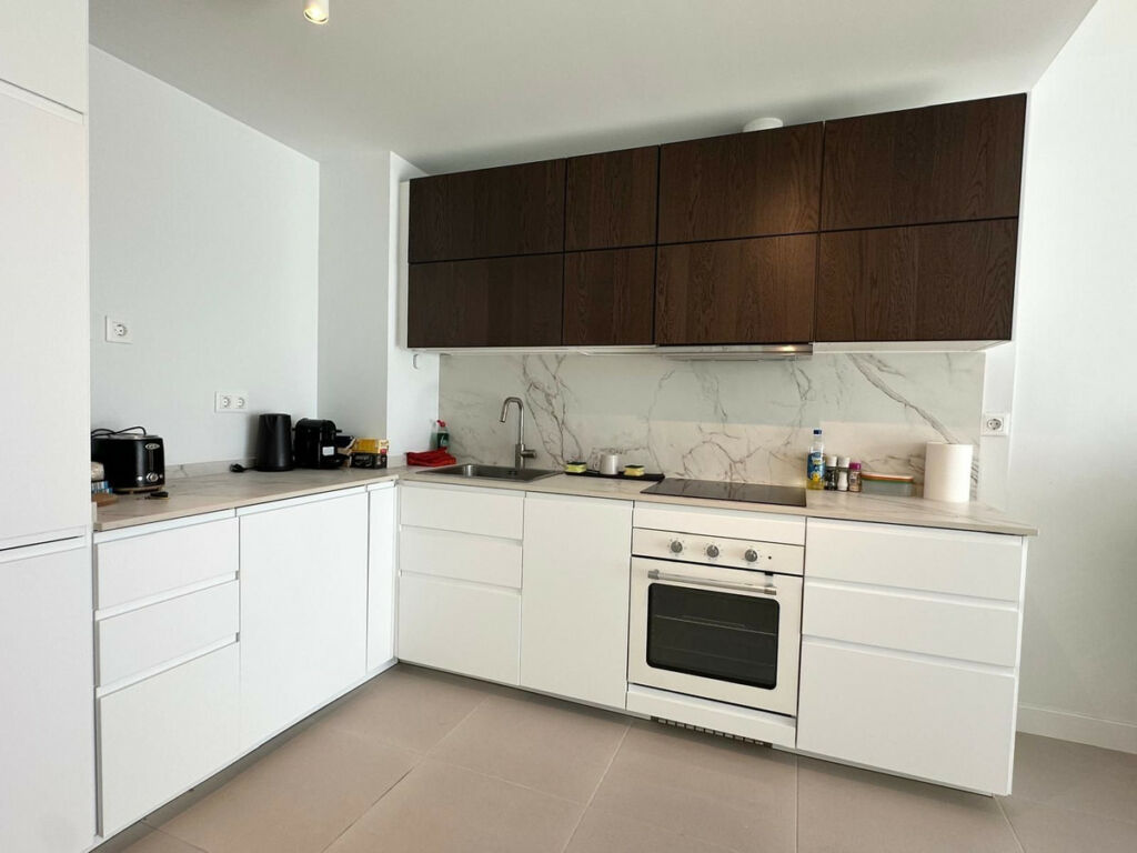Middle Floor Apartment Estepona Málaga - image 6