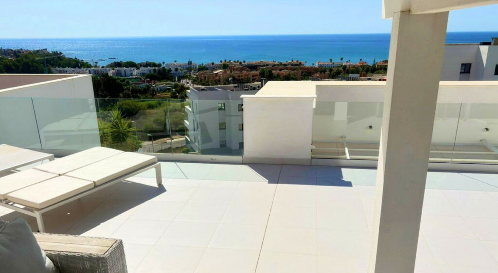 Penthouse Casares Playa Málaga - image 9