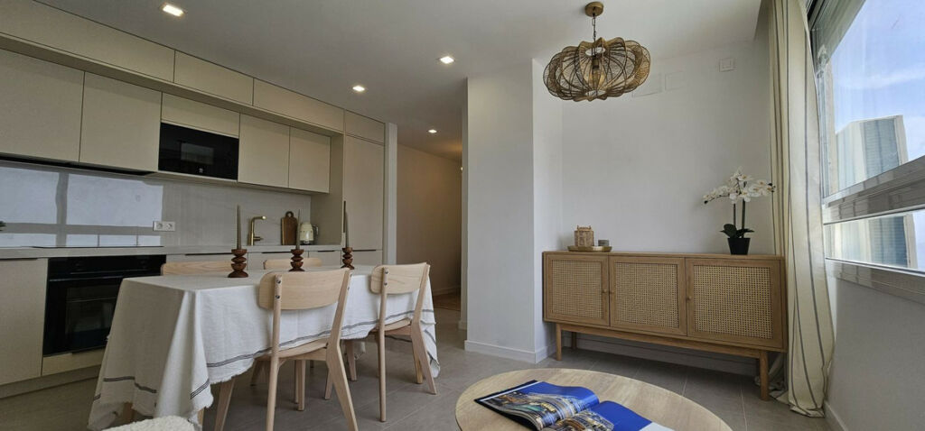 Middle Floor Apartment Calahonda Málaga - image 3