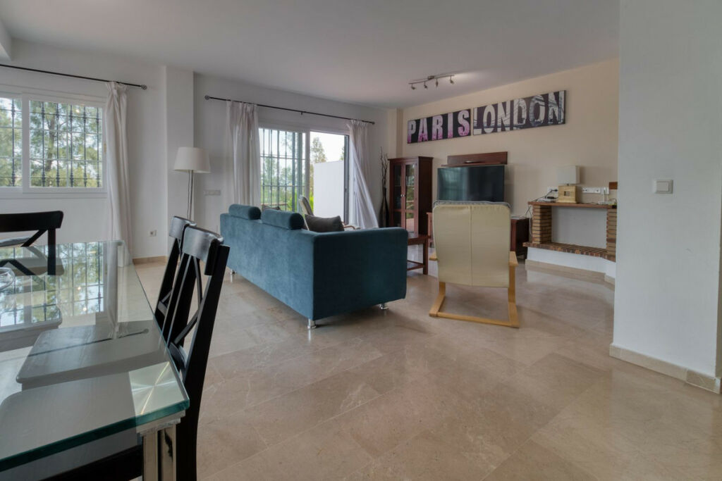 Semi-Detached House Alhaurín de la Torre Málaga - image 9