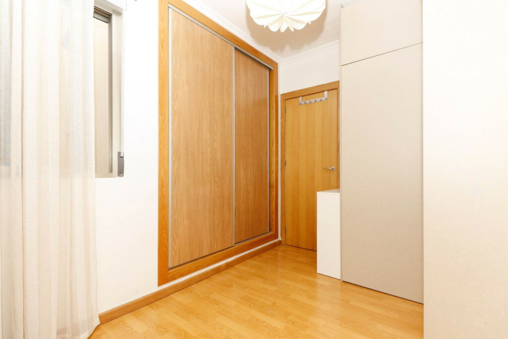 Middle Floor Apartment Torrevieja Alicante - image 9