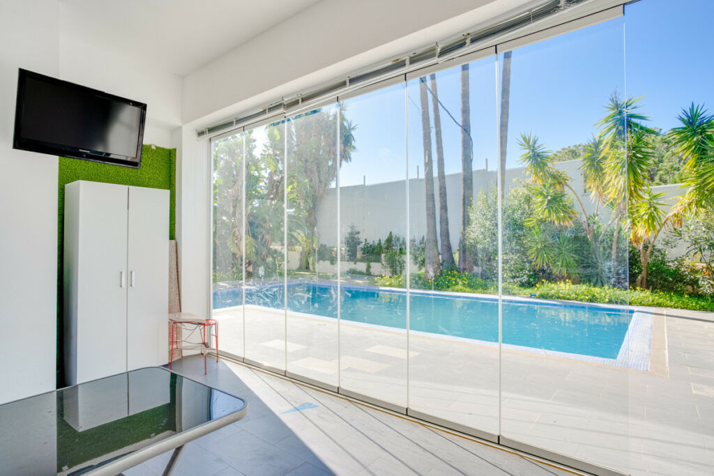 Detached Villa Elviria Málaga - image 9