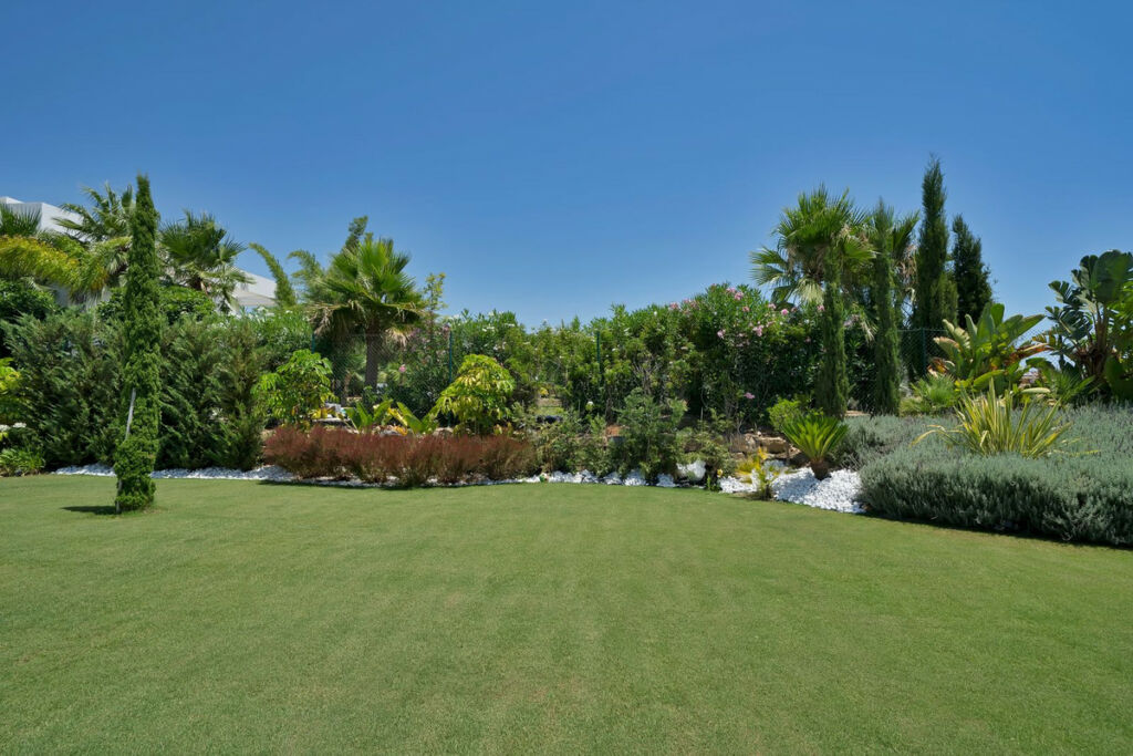 Detached Villa La Cala Golf Málaga - image 11
