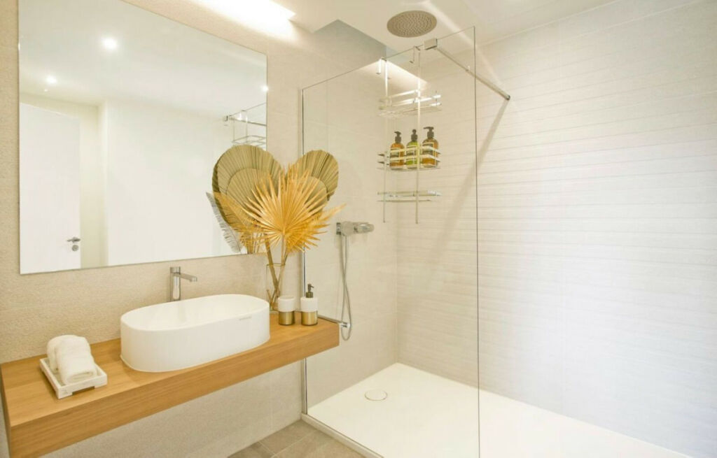 Townhouse Cabopino Málaga - image 9