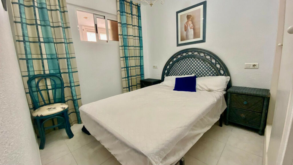 Middle Floor Apartment Benidorm Alicante - image 9