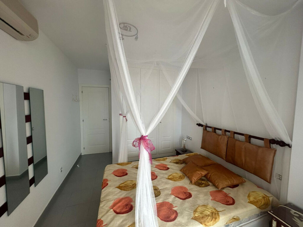 Duplex Benidorm Alicante - image 9