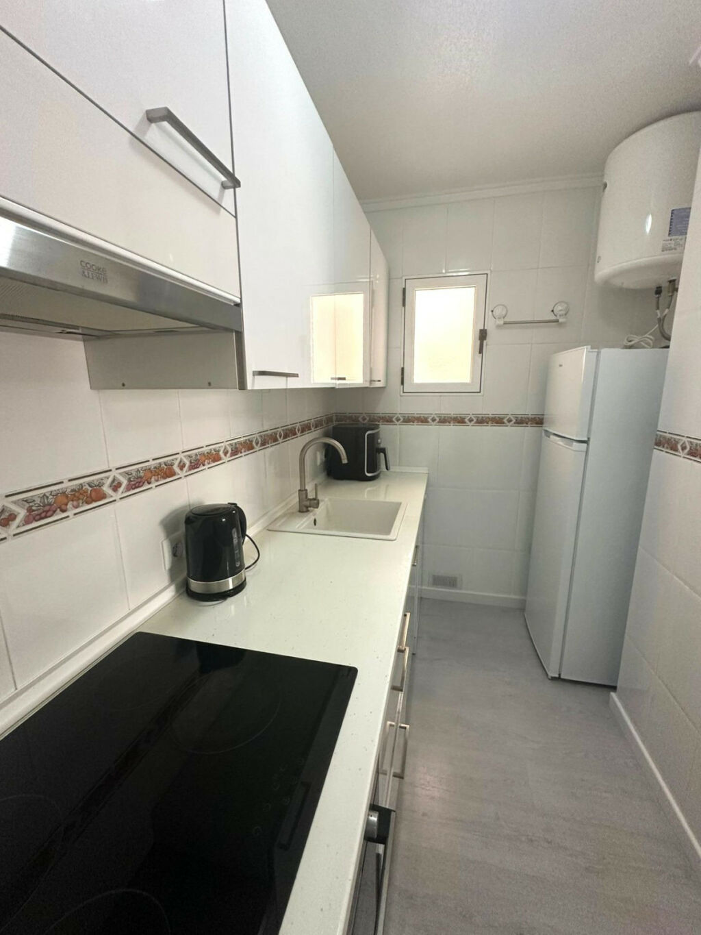 Middle Floor Apartment Torrevieja Alicante - image 9