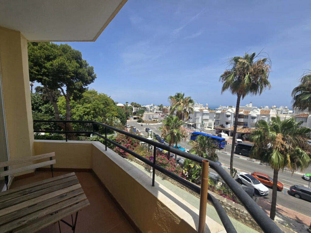 Middle Floor Apartment Benalmadena Costa Málaga
