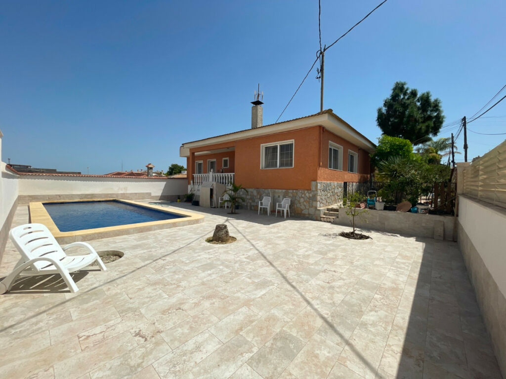 Detached Villa Benijofar Alicante