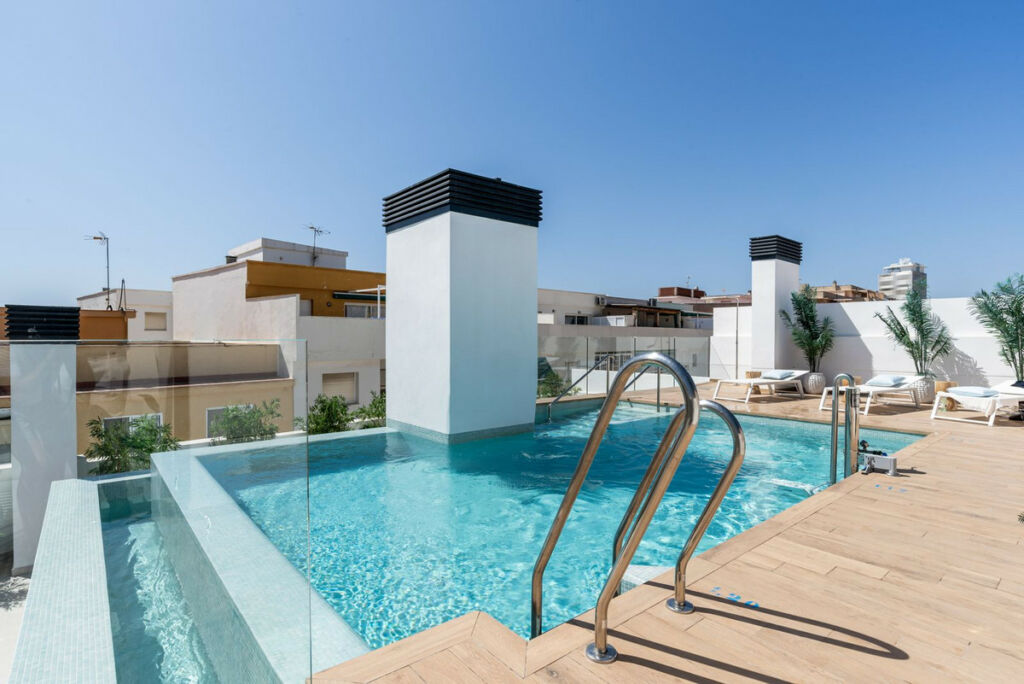 Middle Floor Apartment Estepona Málaga
