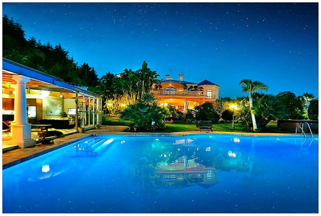 Detached Villa Nueva Andalucía Málaga