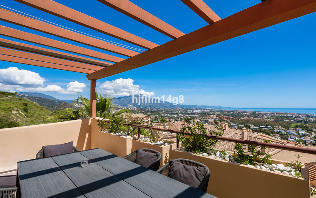 Penthouse Benahavís Málaga - image 3