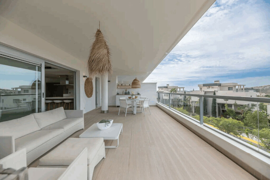 Middle Floor Apartment Benahavís Málaga