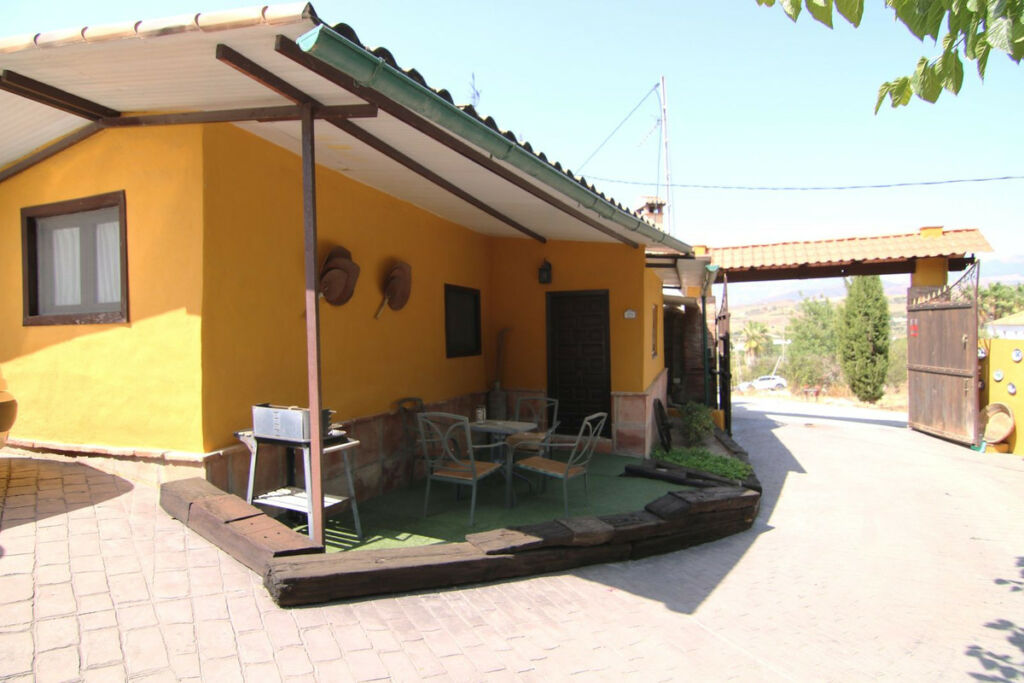 Detached Villa Pizarra Málaga - image 2