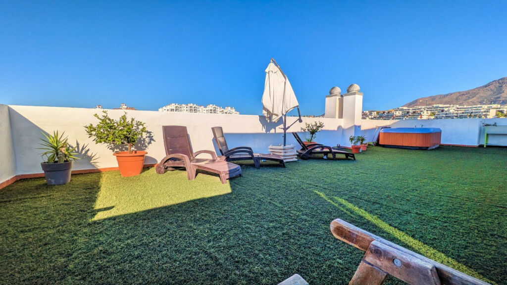 Penthouse Duplex Estepona Málaga - image 2