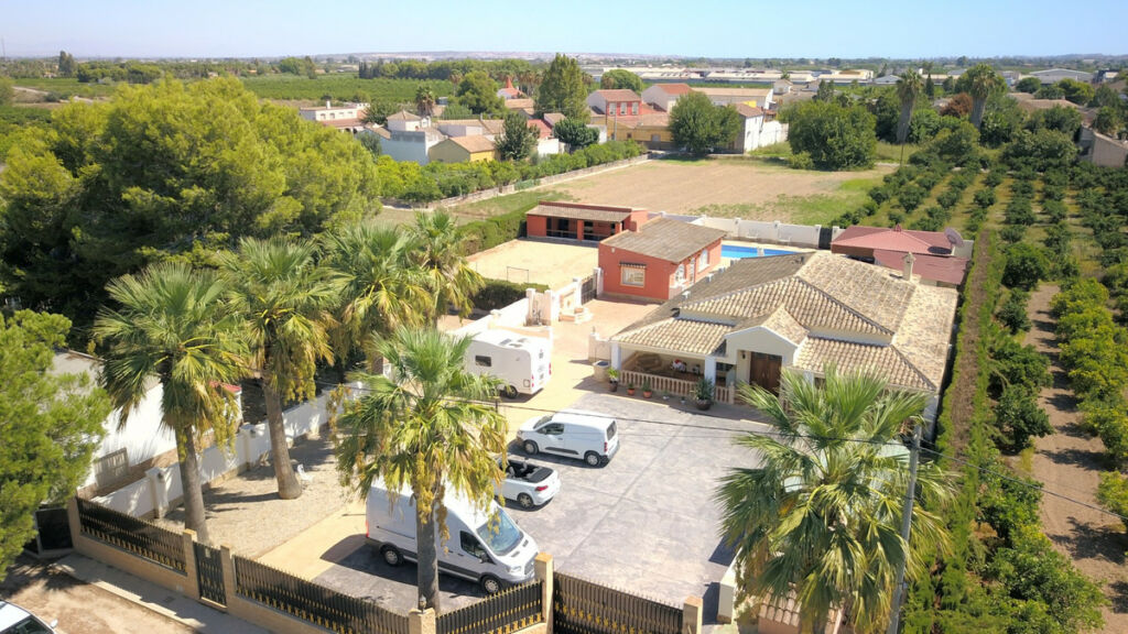 Detached Villa Heredades Alicante