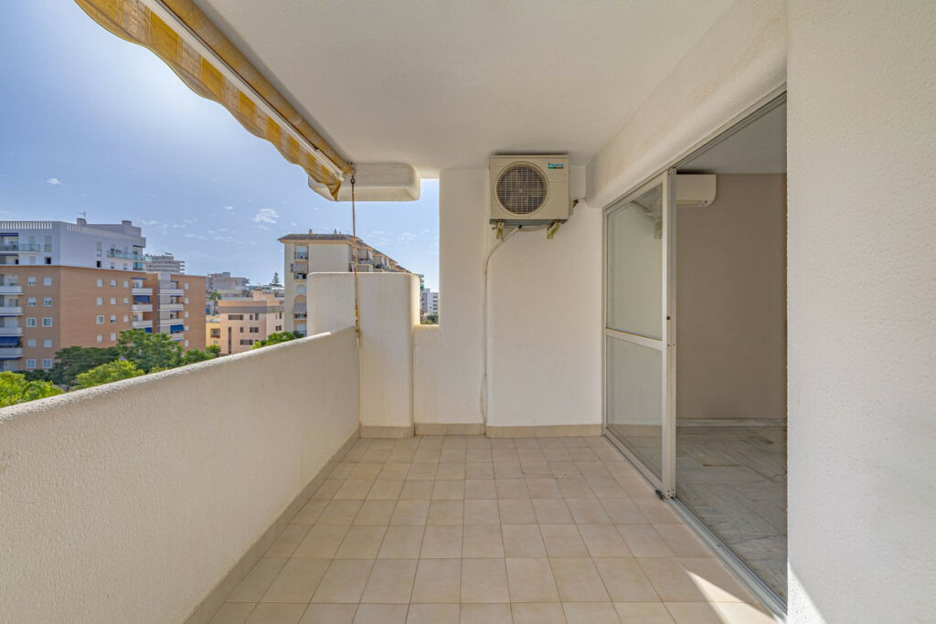 Middle Floor Apartment Los Boliches Málaga