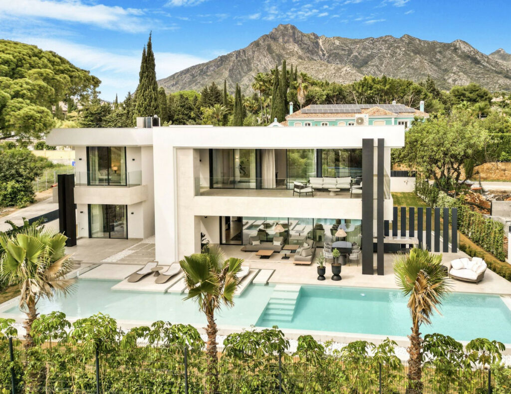 Detached Villa The Golden Mile Málaga
