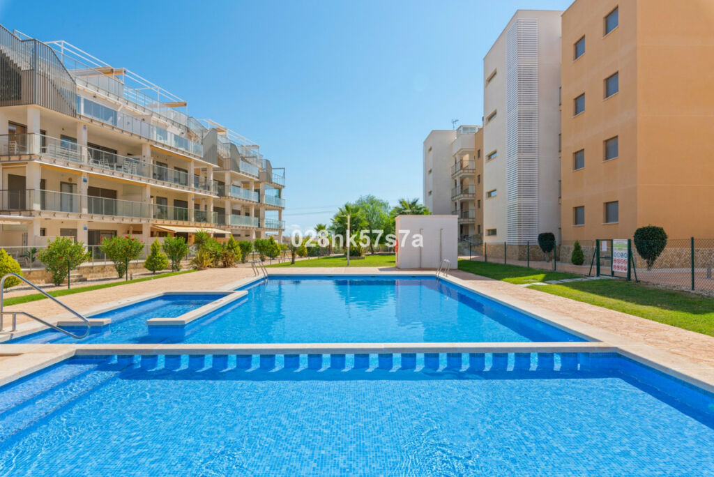 Middle Floor Apartment Orihuela Costa Alicante