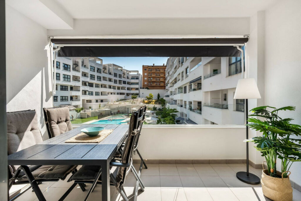 Middle Floor Apartment Estepona Málaga