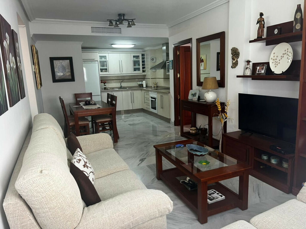 Middle Floor Apartment Guaro Málaga