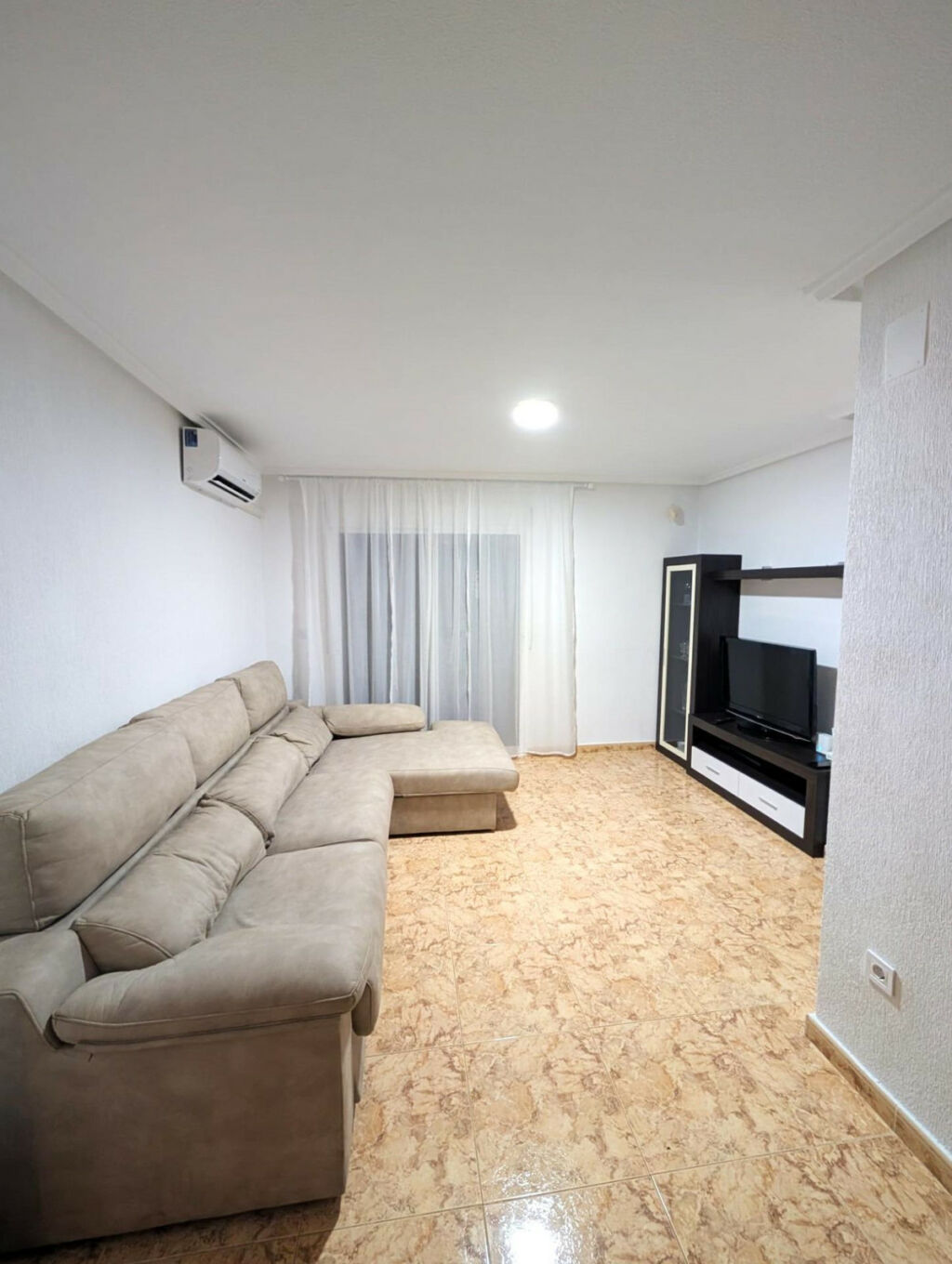 Middle Floor Apartment Torrevieja Alicante