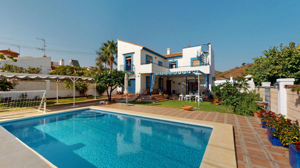 Detached Villa Chilches Málaga