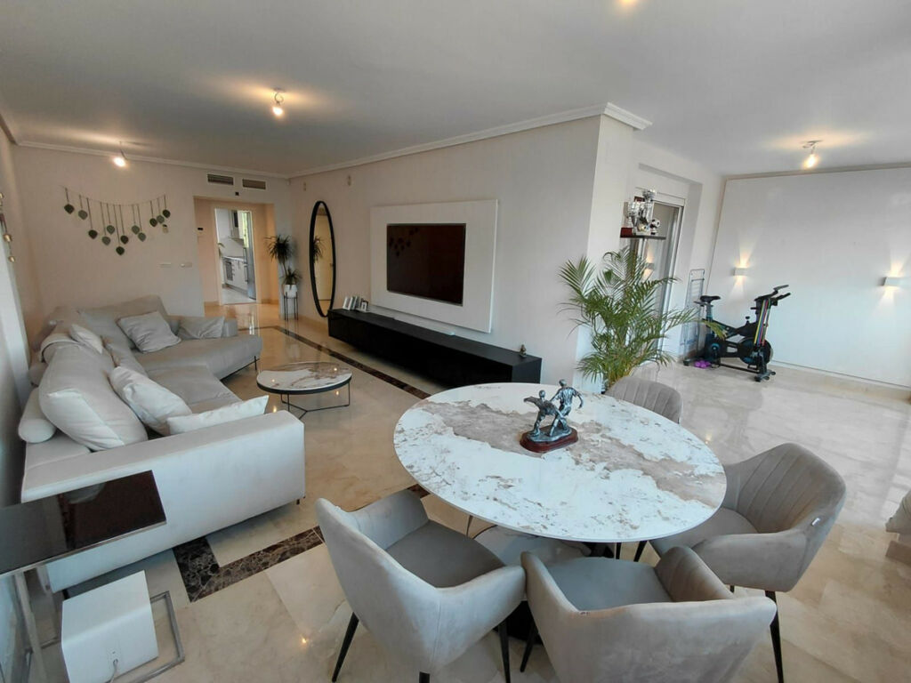 Middle Floor Apartment Marbella Málaga