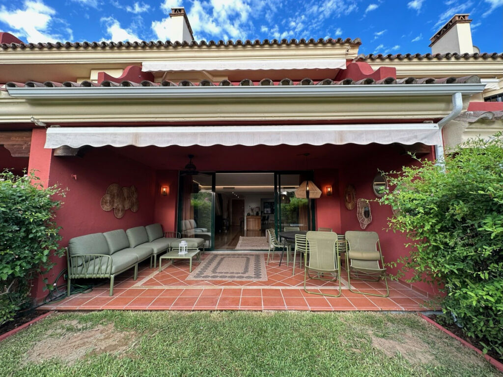 Townhouse The Golden Mile Málaga - image 19