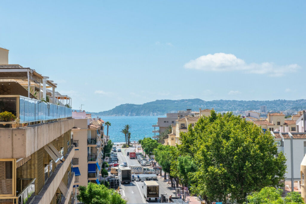 Middle Floor Apartment Javea Alicante