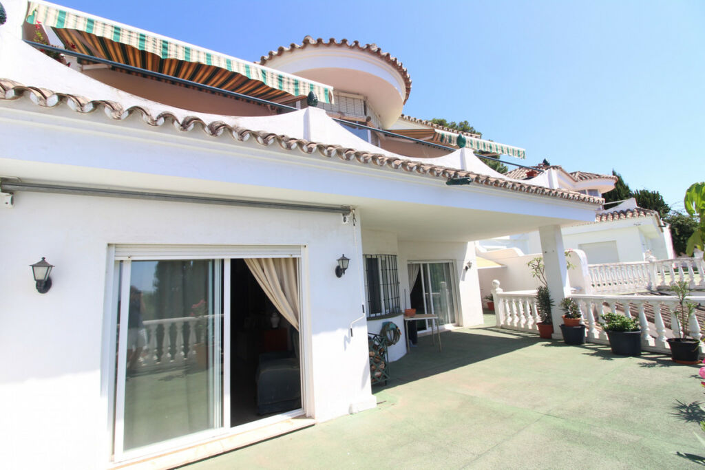 Detached Villa Nueva Andalucía Málaga