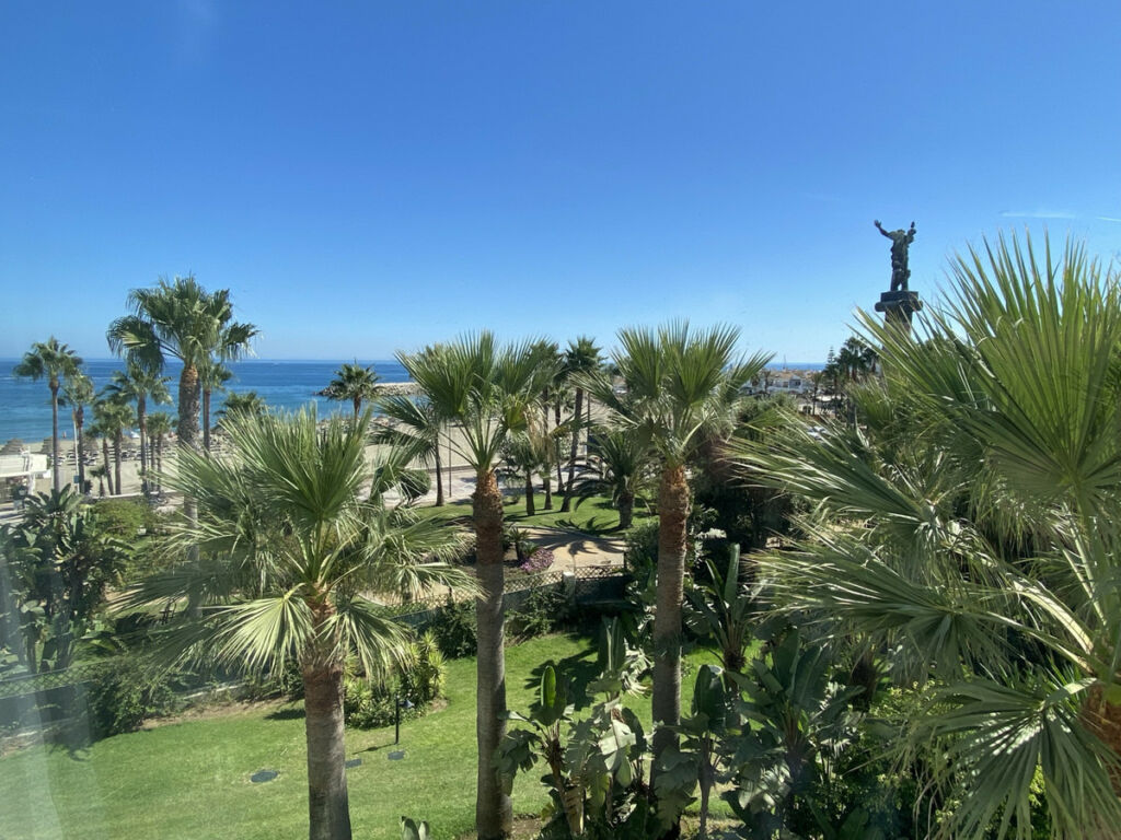 Middle Floor Apartment Puerto Banús Málaga