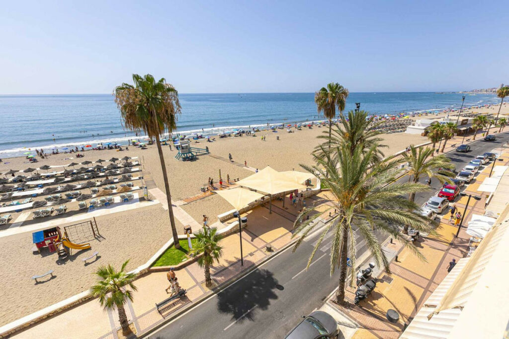 Middle Floor Apartment Fuengirola Málaga
