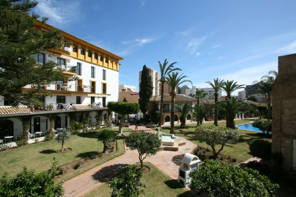 Middle Floor Apartment Fuengirola Málaga