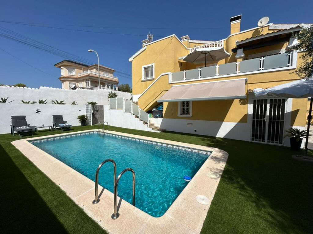 Detached Villa San Miguel de Salinas Alicante