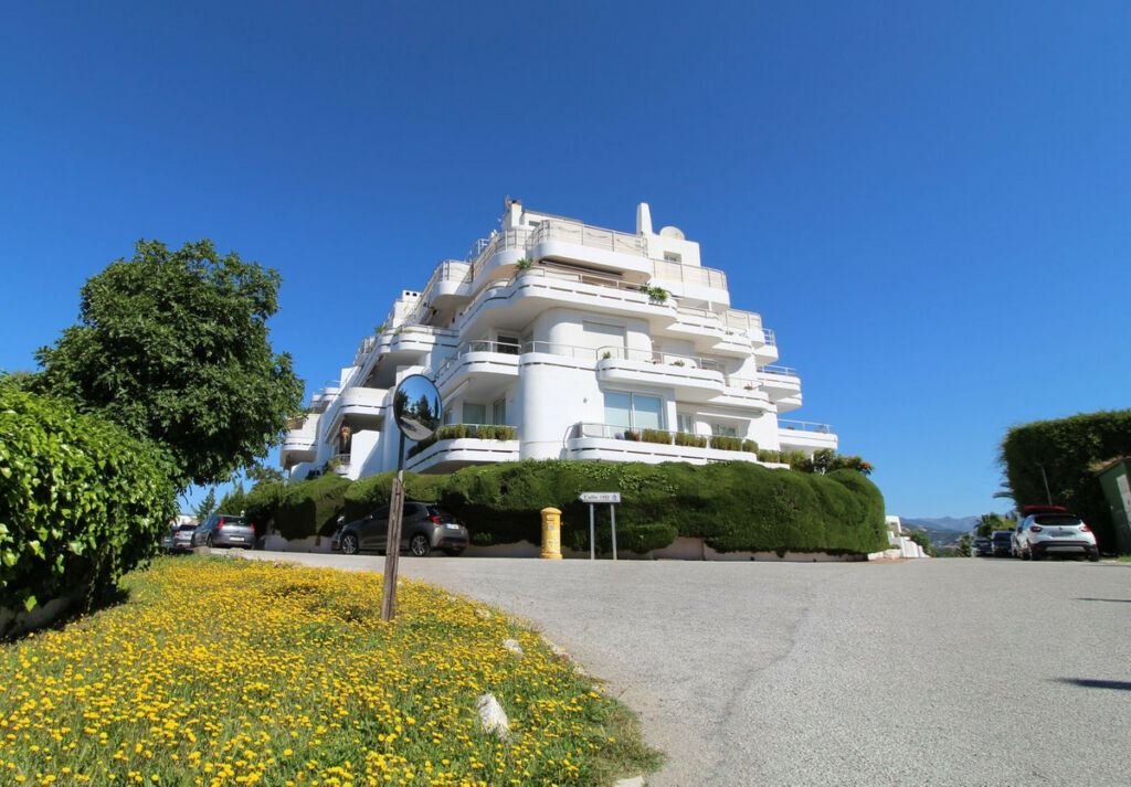 Middle Floor Apartment Guadalmina Alta Málaga