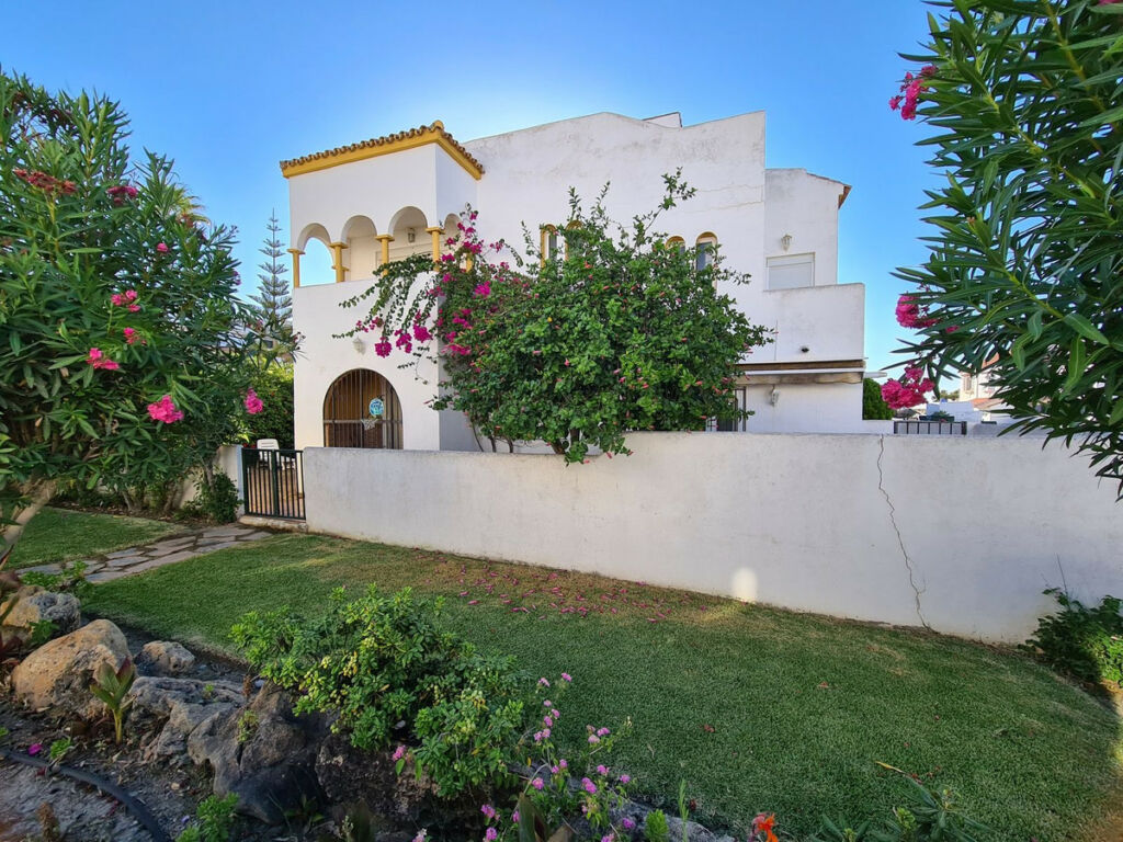 Semi-Detached House Casares Playa Málaga