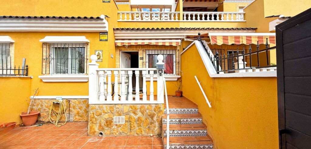 Townhouse Torrevieja Alicante