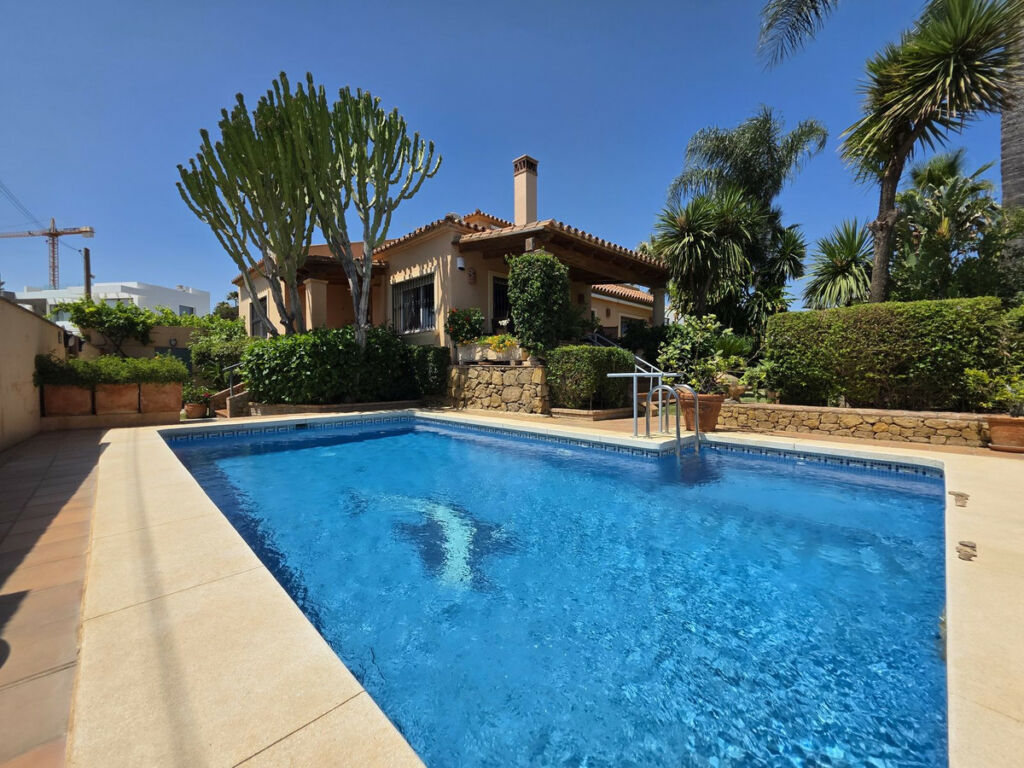 Detached Villa Marbesa Málaga