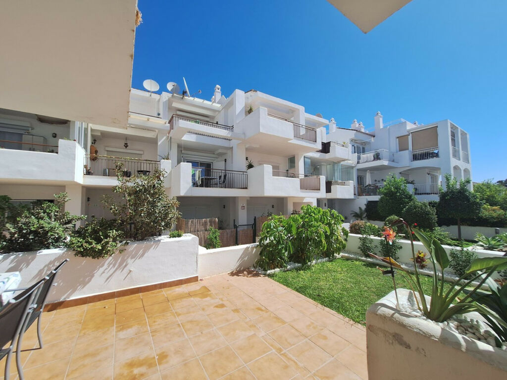 Ground Floor Apartment La Duquesa Málaga