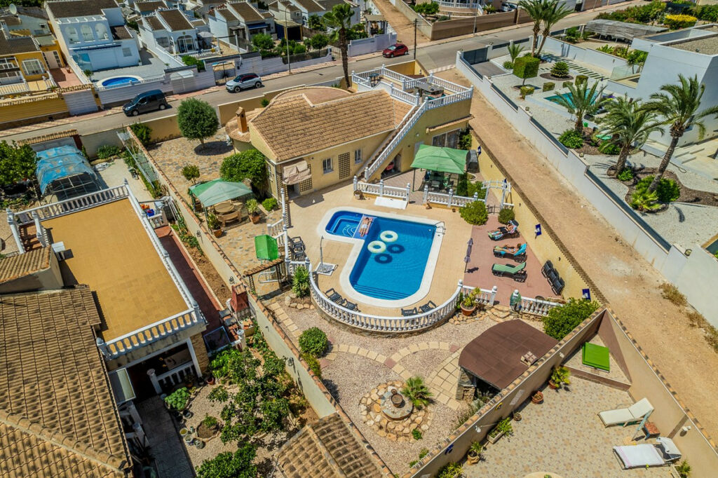 Detached Villa La Siesta Alicante