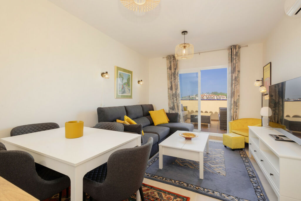 Middle Floor Apartment El Faro Málaga