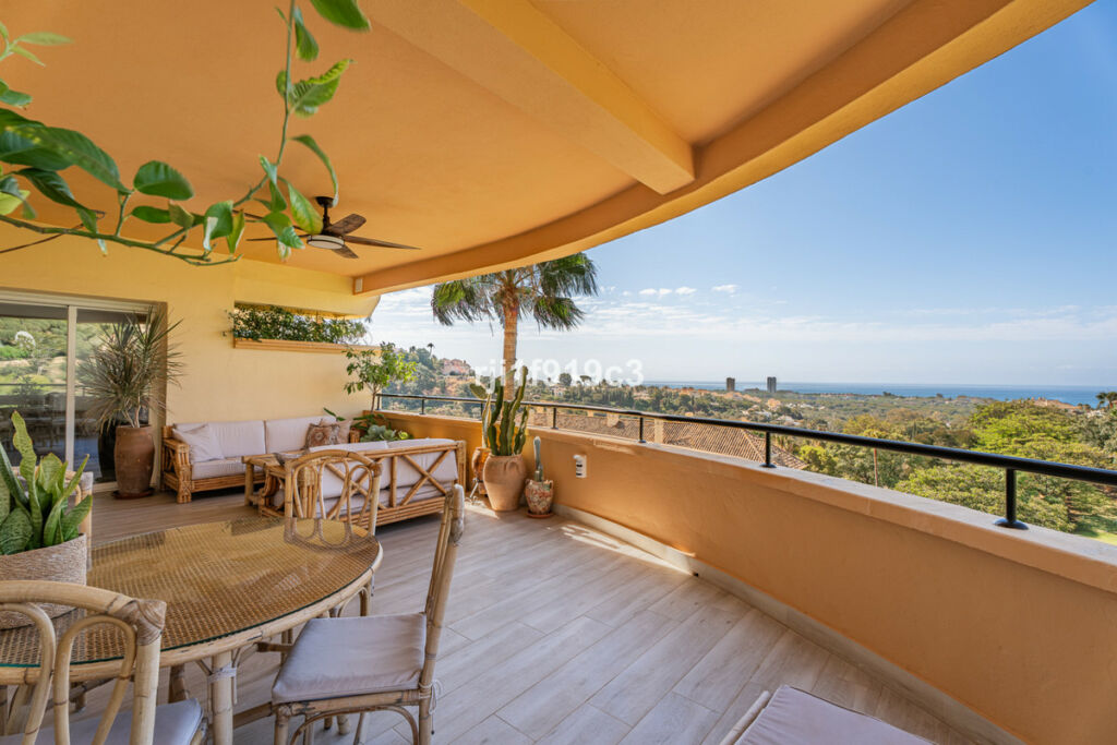 Middle Floor Apartment Elviria Málaga