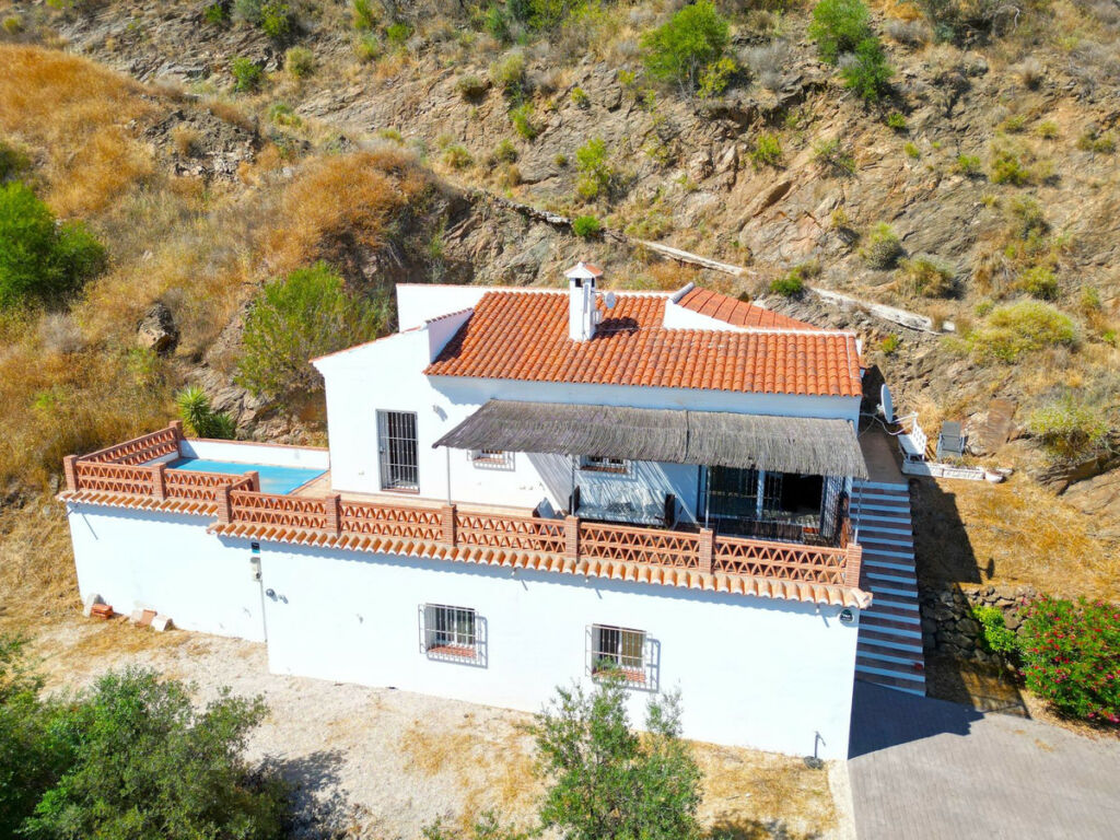 Detached Villa Arenas Málaga - image 2