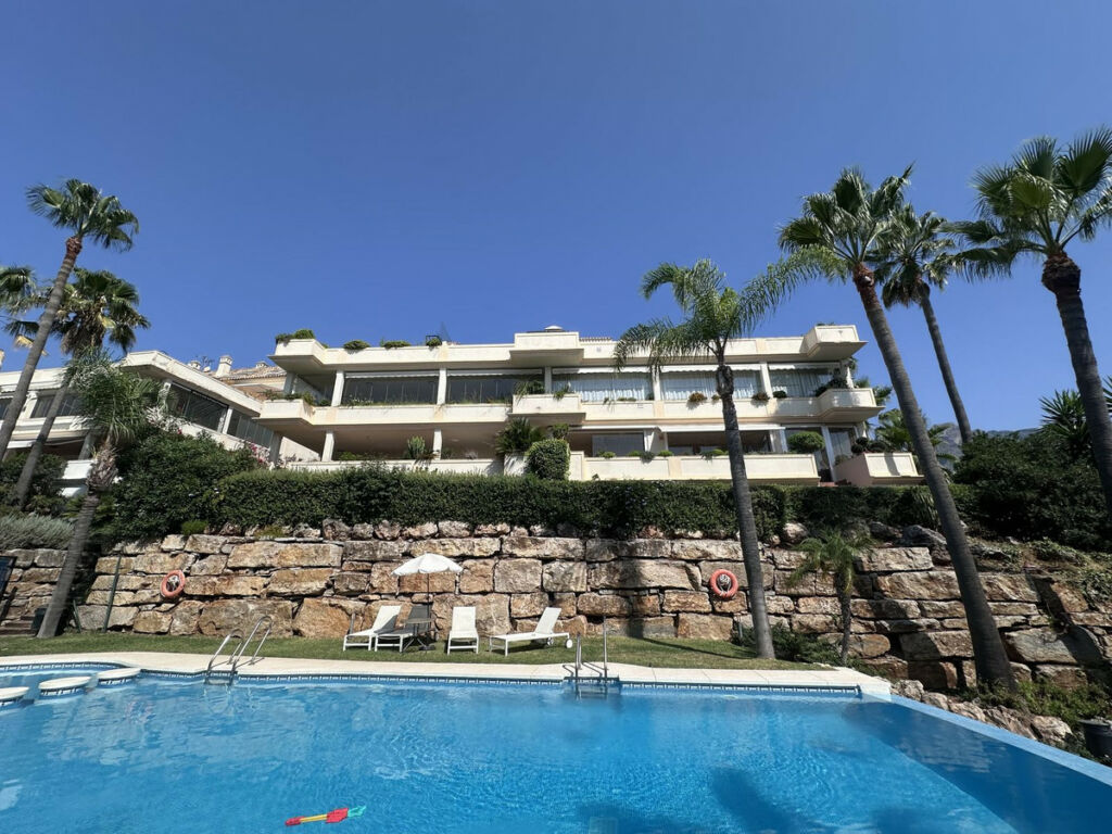 Middle Floor Apartment The Golden Mile Málaga