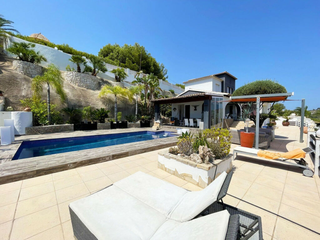 Detached Villa Calpe Alicante - image 3