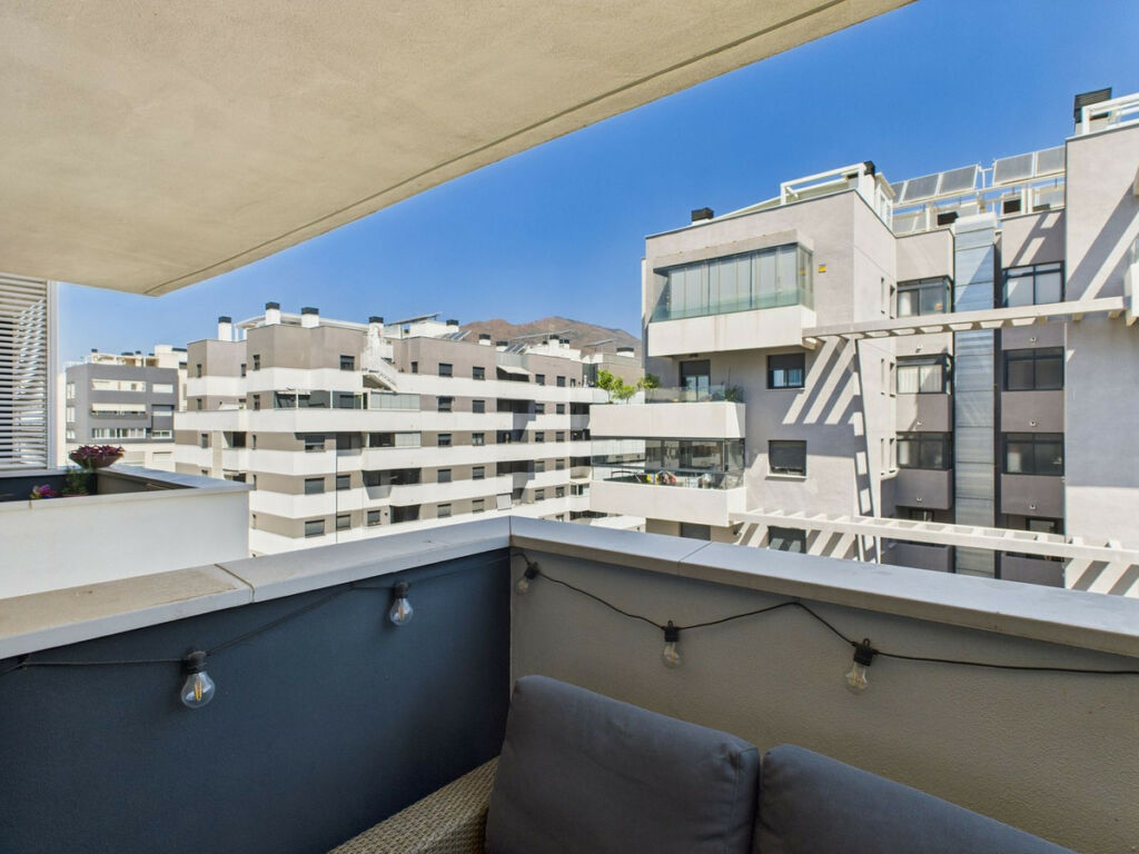 Middle Floor Apartment Estepona Málaga - image 21