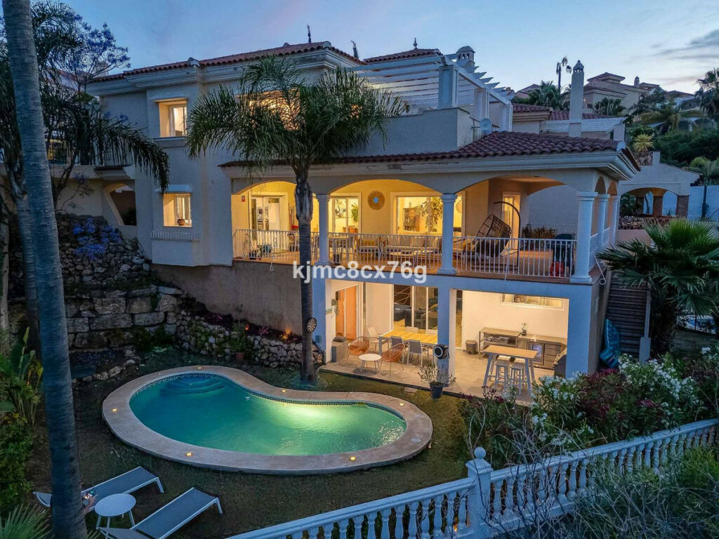 Detached Villa Riviera del Sol Málaga