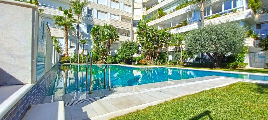 Middle Floor Apartment Marbella Málaga
